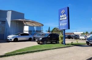 hospital-sao-jose-2904-Vídeo do local em que médica se trancou em carro para fugir de homem com facão